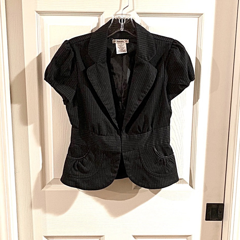 Forever 21 Black Blazer